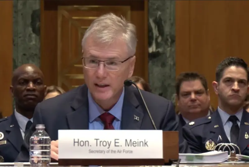 ▲美国空军部长梅因克（Troy Meink）在美国参议院预算听证会上表明中国威胁。 （图/美国国防部）