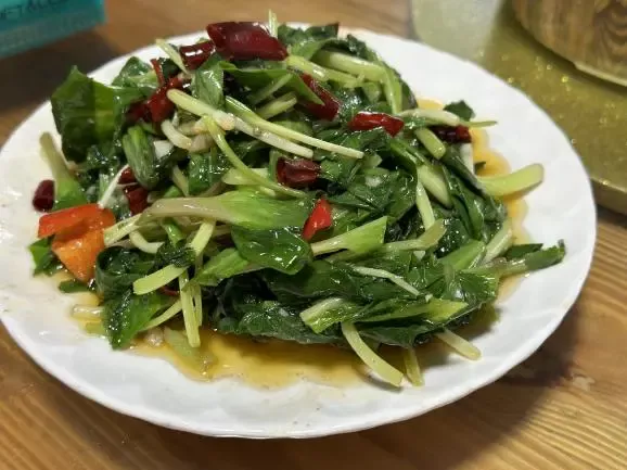 清炒茖葱(图片来源:作者)