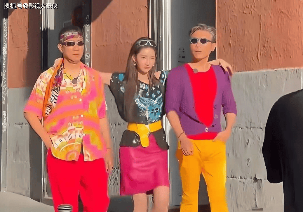 54岁孙红雷、50岁李乃文 、28岁王玉雯现身街头,穿的也太潮了吧!