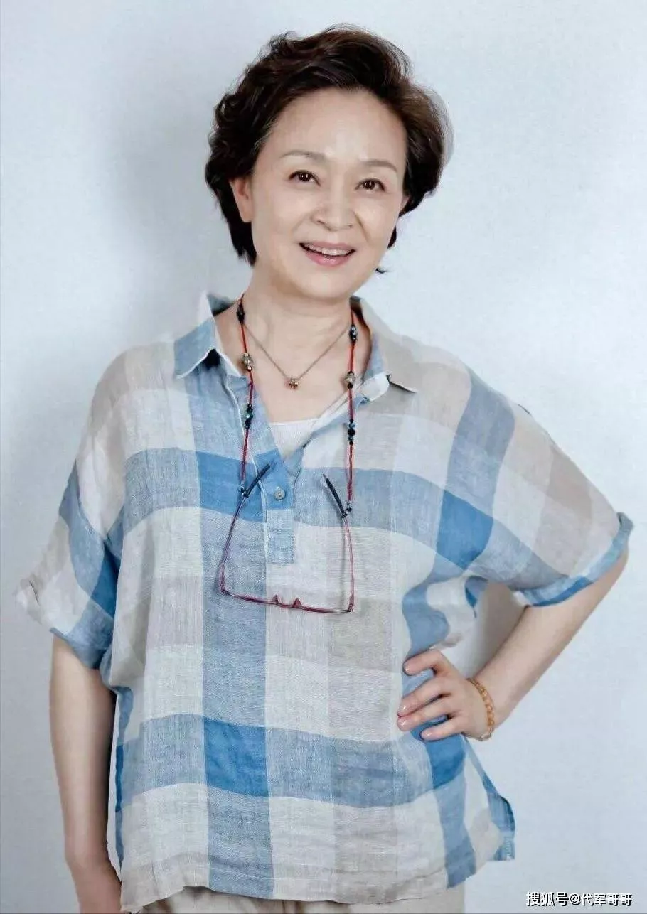 67岁刘莉莉定居日本再嫁富商,女儿却成心头愁