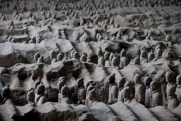 兵马俑身上发现“100多个工匠指纹” 考古团队:部分未成年