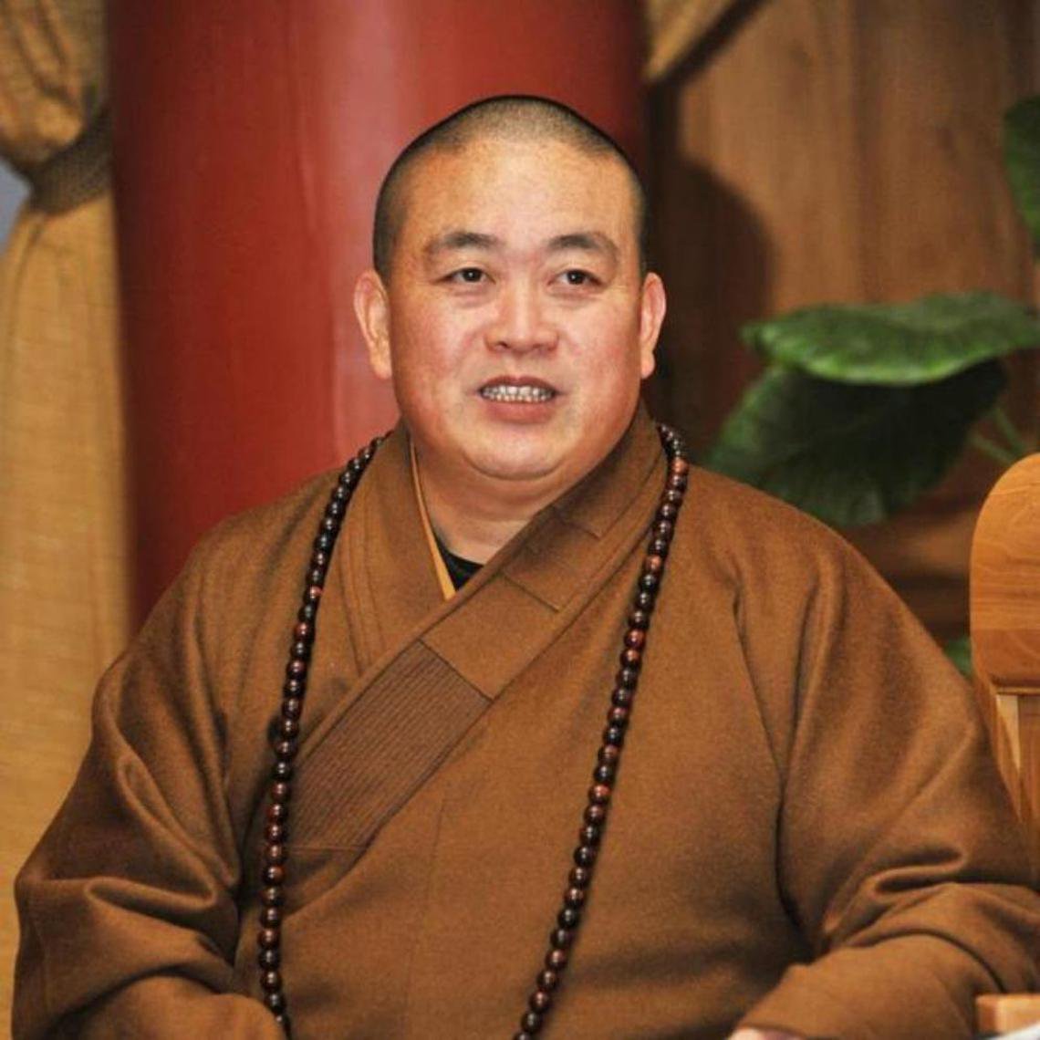 少林寺管理处星期天（7月27日）晚透过“少林寺官方网站”微信公号发布情况通报称，住持释永信涉嫌刑事犯罪，挪用侵占项目资金寺院资产；严重违反佛教戒律，长期与多名女性保持不正当关系并育有私生子。 （释永信微博）