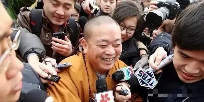 劣迹斑斑的佛门带头大哥,如何屹立40年不倒?