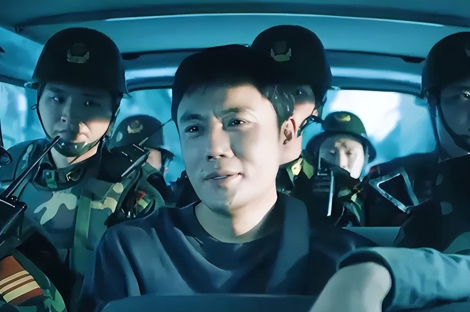 “利剑玫瑰”和“凡人修仙传”各看4集 一个已弃剧 一个越看越上瘾！