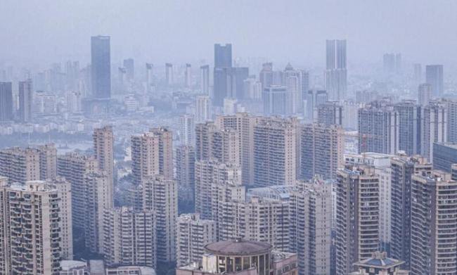 百万房产跌剩零头  中国房市雪崩