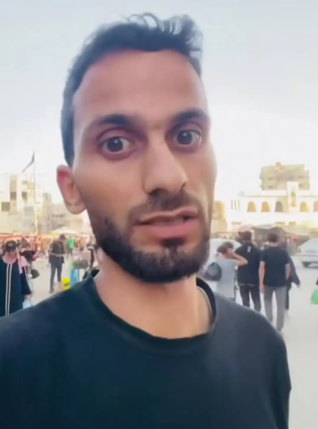 50公斤面粉卖7000多元 加沙小伙:每天都在生死冒险