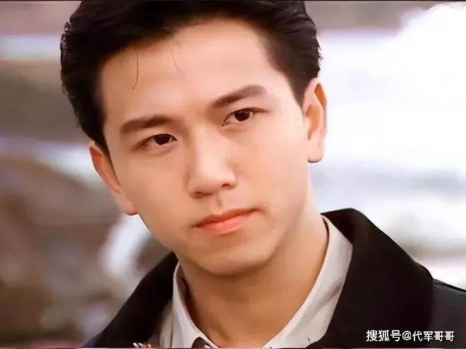 温兆伦:定居北京,61岁不显老 10岁女儿很漂亮