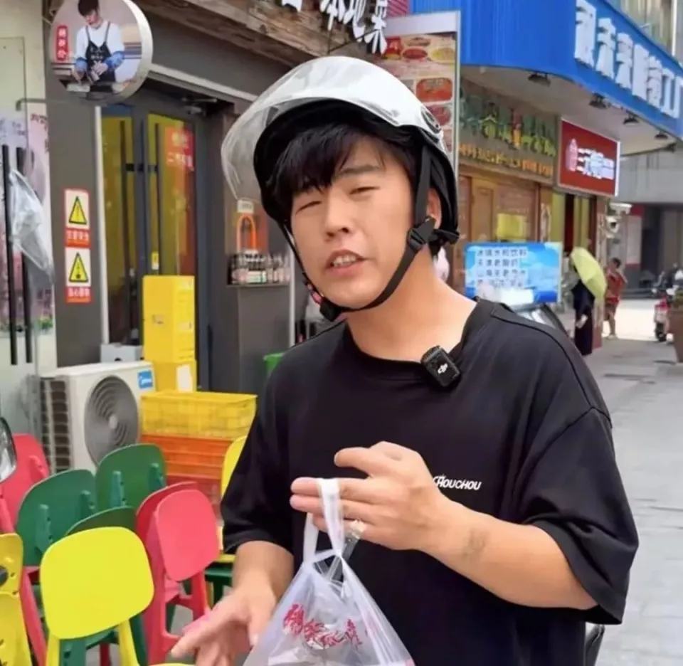 “粥饼伦”回应石家庄店铺关门:干了半年没赚回房租