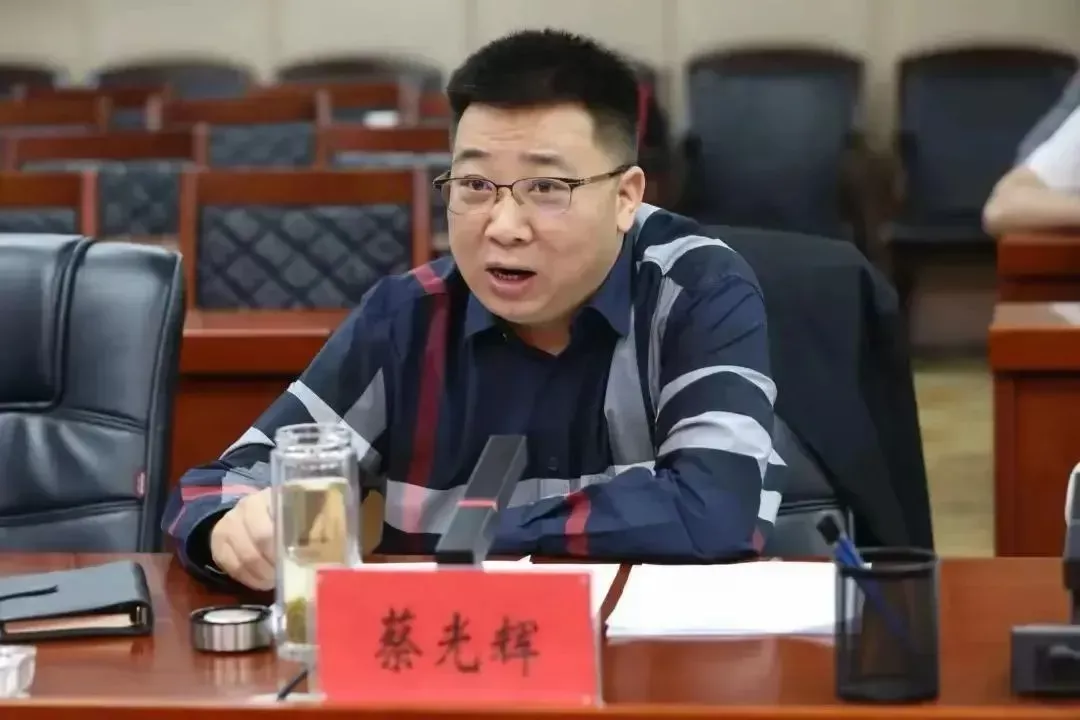 前后落马的两个同名同姓还同乡的官员竟是亲兄弟？