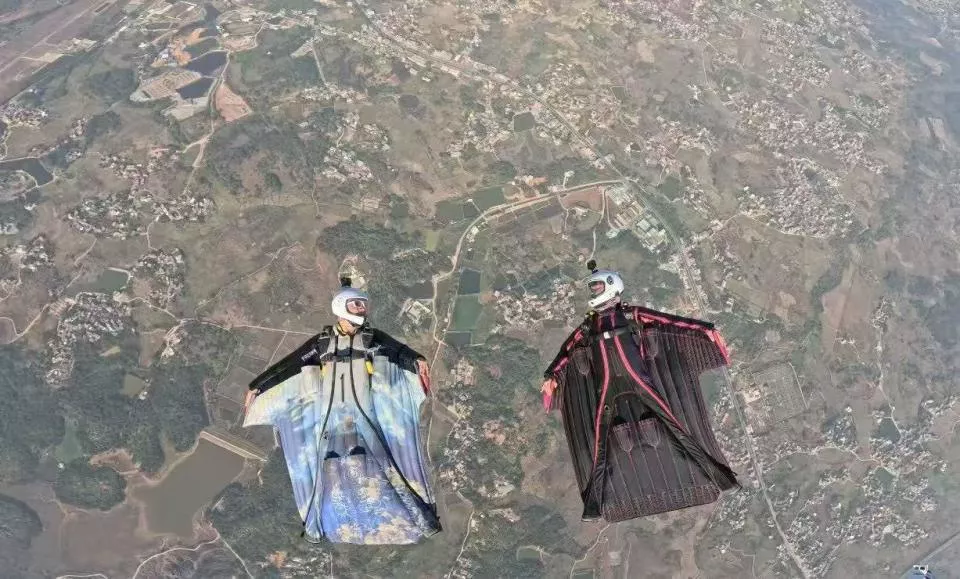 悲剧!25岁中国翼装飞行博主RandyZ在意大利身亡