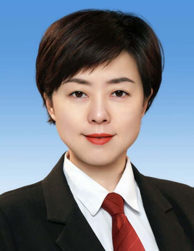 帳號 @guan_zhen123456 直指江油市委書記董正紅為「花瓶型官員」，平時只會拍照作秀、粉飾太平，面對危機卻毫無作為。   圖:翻攝自X帳號@guan_zhen123456