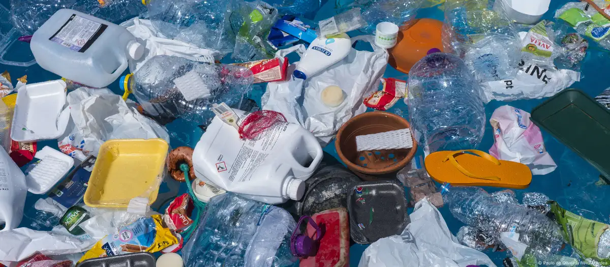 占全球1/3以上 中国是世界第一大塑料生产国 占全球1/3以上 中国是世界第一大塑料生产国