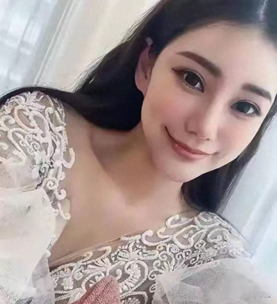 马筱梅“怀孕”后硬气了,嫌汪小菲牙黄、疯狂怼黑粉