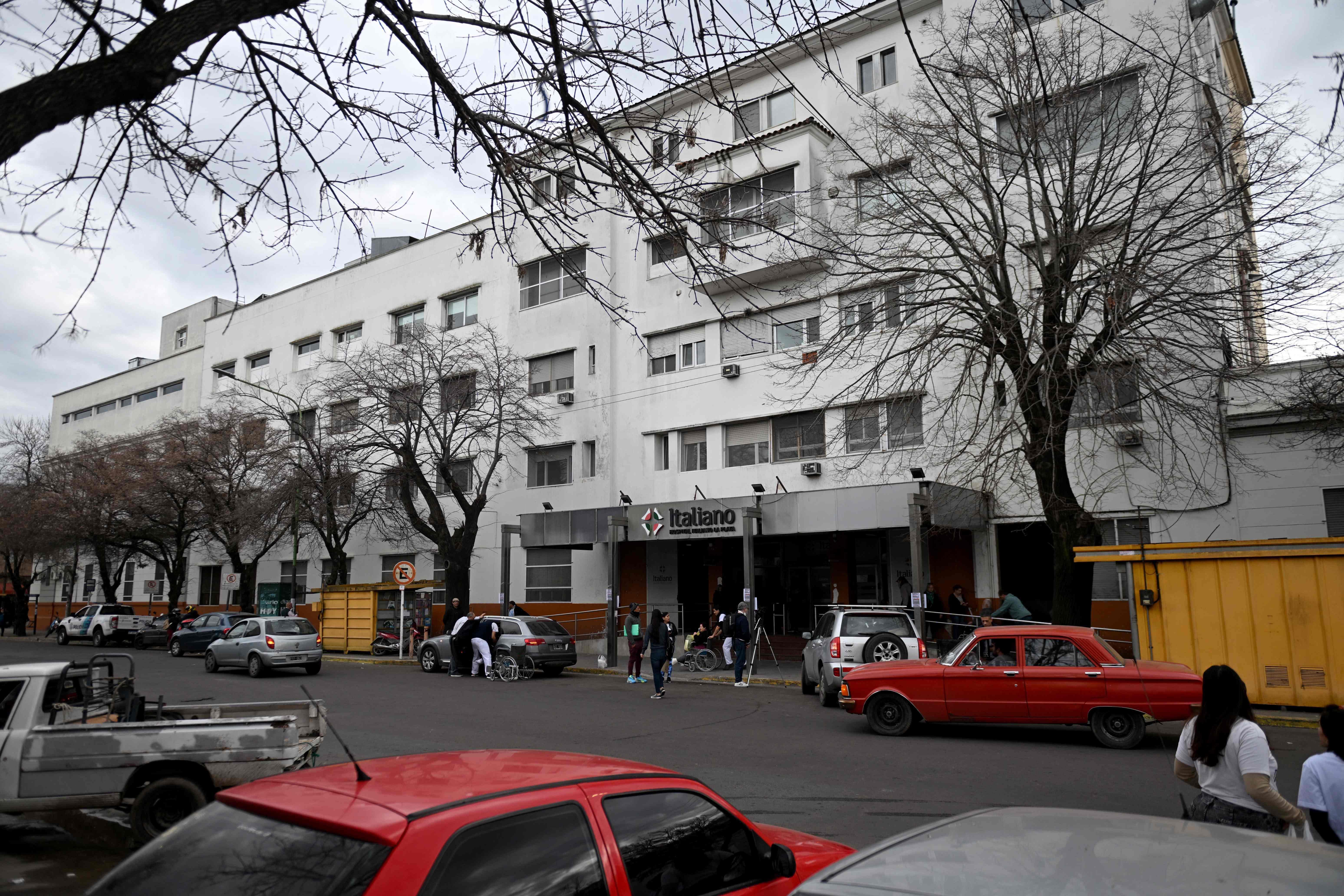 布宜诺斯艾利斯以南60公里的拉普拉塔的意大利医院4月间首次发现多起不明原因呼吸道感染病例，后确认为芬太尼注射剂受污染所致。（法新社）