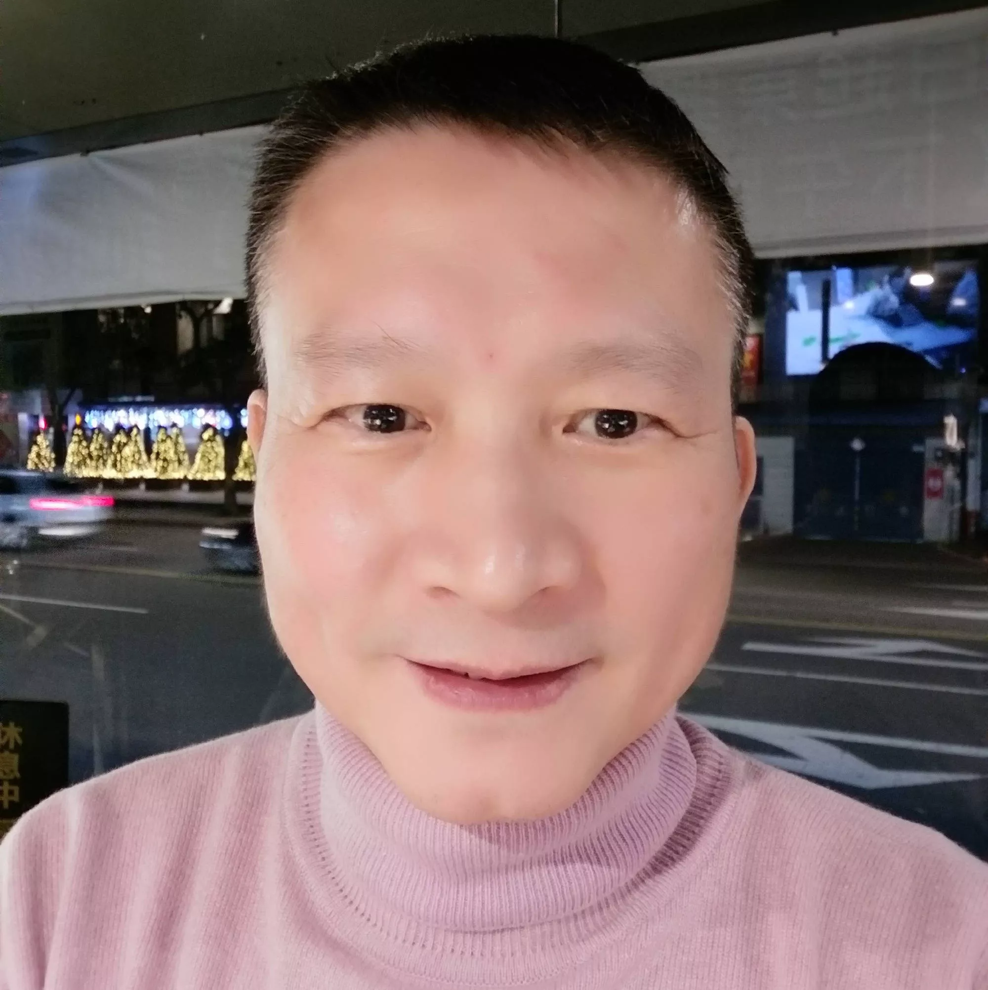 55岁秦杨患肺腺癌后又突然失明!一度绝望到想去死