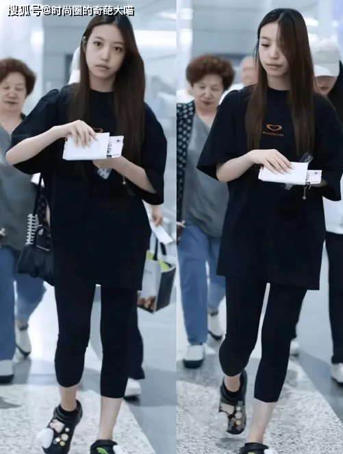 赵薇15岁女儿已经长这么高了?一身穿搭大几万