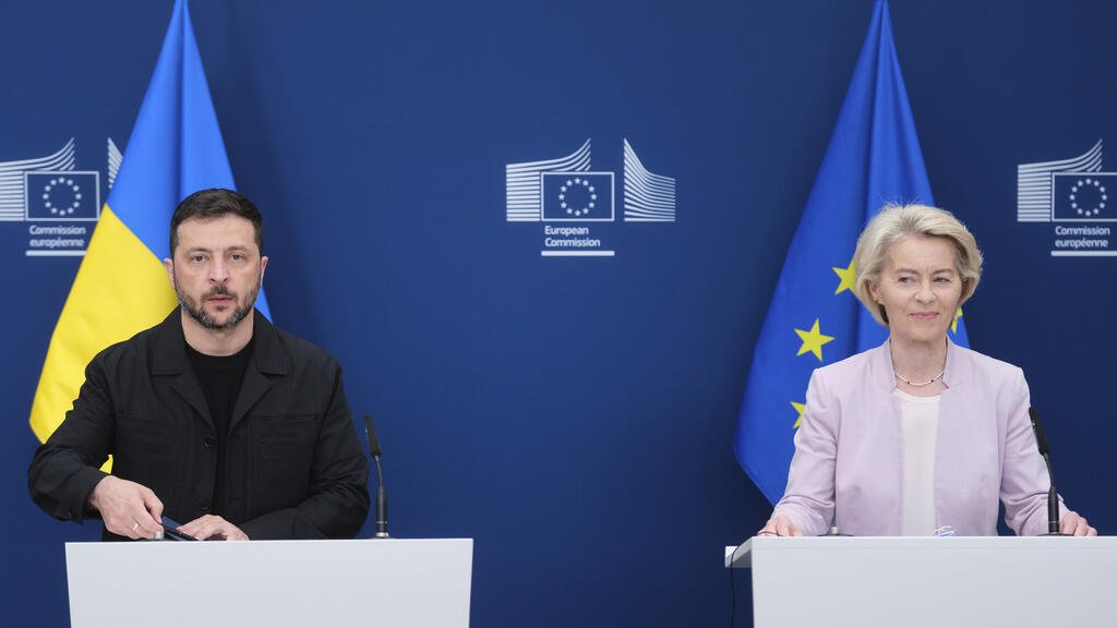 乌克兰总统泽连斯基与欧盟委员会主席冯德莱恩资料图片 乌克兰总统泽连斯基与欧盟委员会主席冯德莱恩资料图片