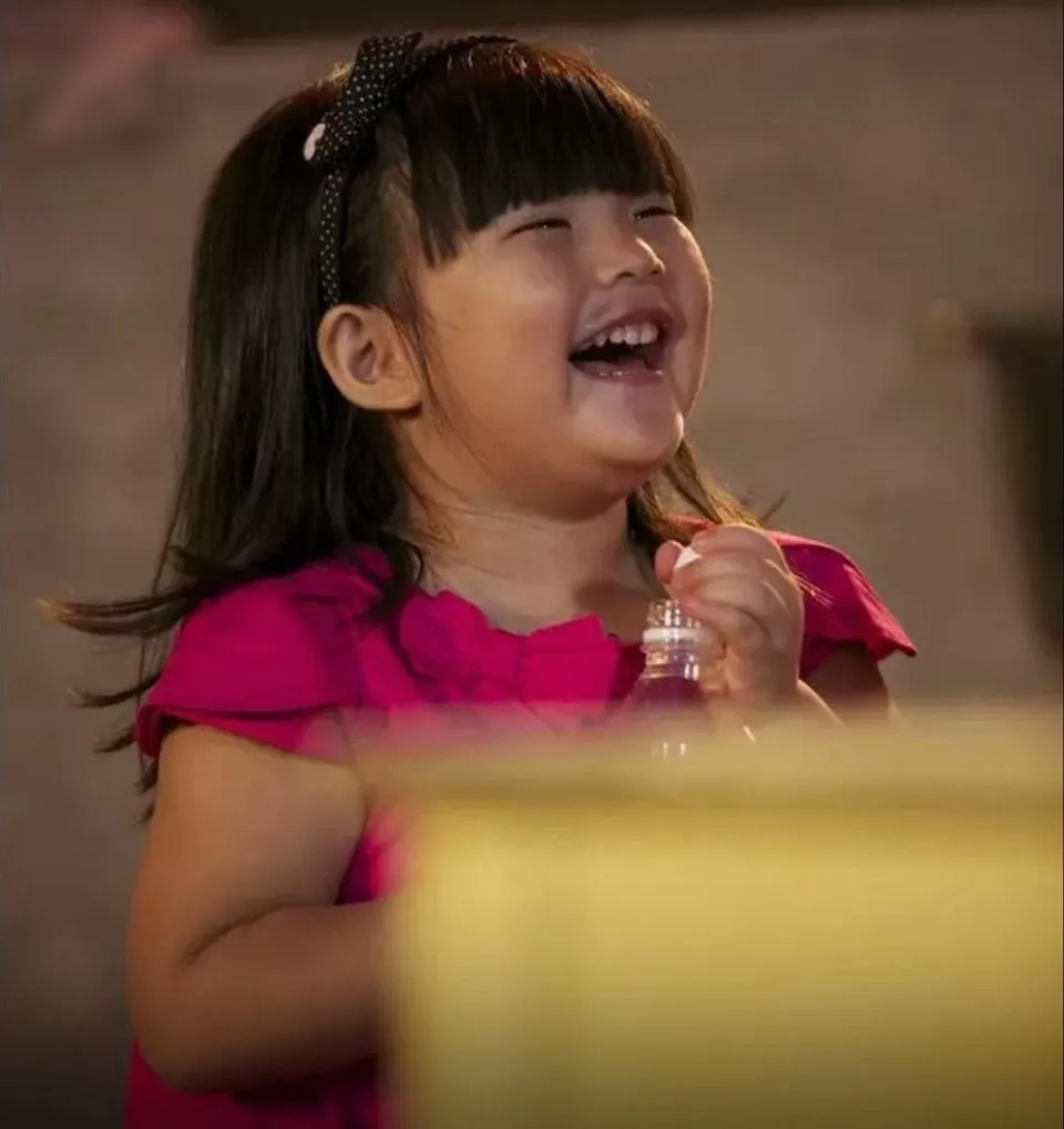 董洁儿子帅到认不出！年仅16岁身高1米8