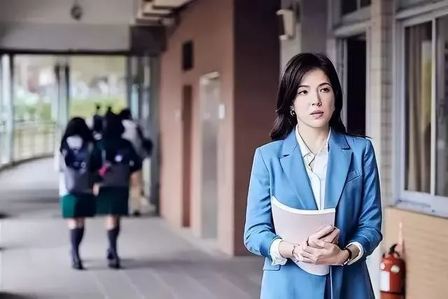 工资少,落差大,985文科硕士,逃离民办大学教师岗