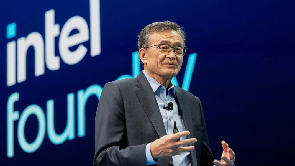 特朗普想“入股”英特尔,孙正义20亿黄雀在后