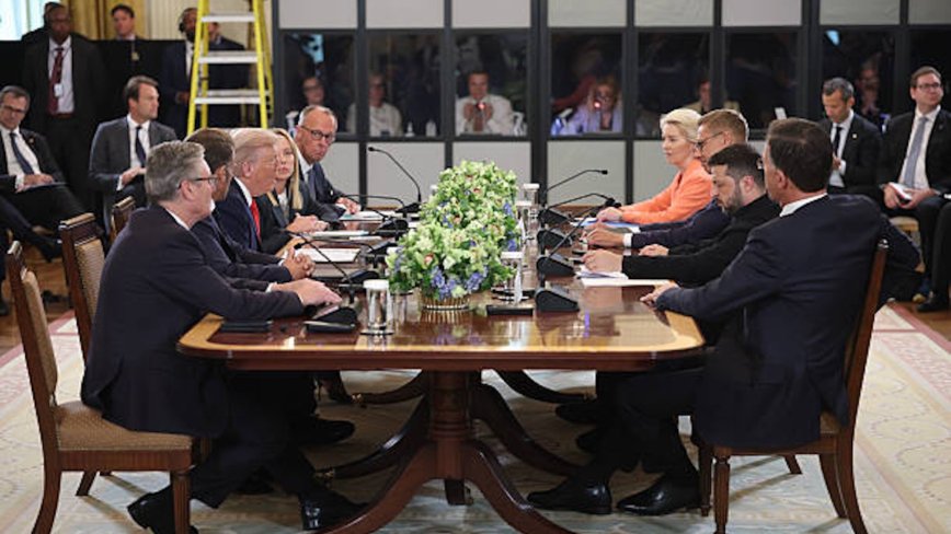 川普中断白宫会议 与普京通话