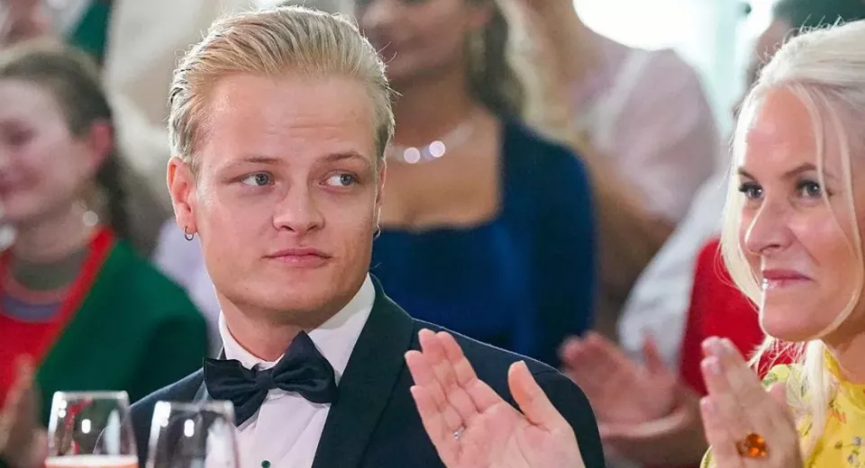 挪威王储妃之子被控犯32项罪名,其中包括4起强奸