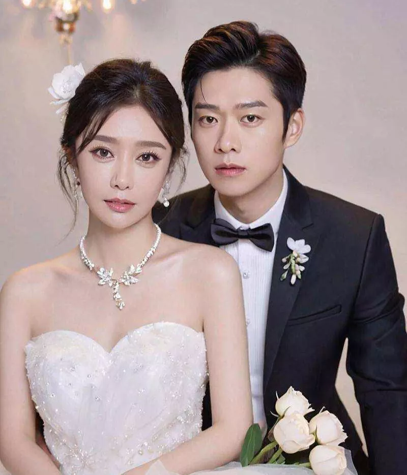 46岁秦岚被小10岁男友拿下,感情坎坷为爱情砸千万