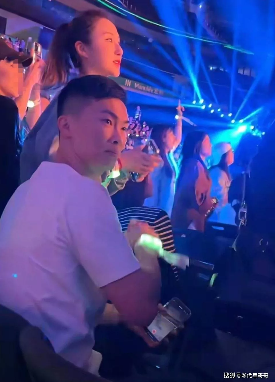 赌王女儿疑与未婚夫分手,已清空社交媒体所有合照