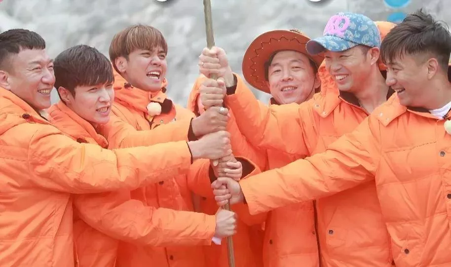 46岁罗志祥近况曝光!去国外开演唱会脸僵变蜡像