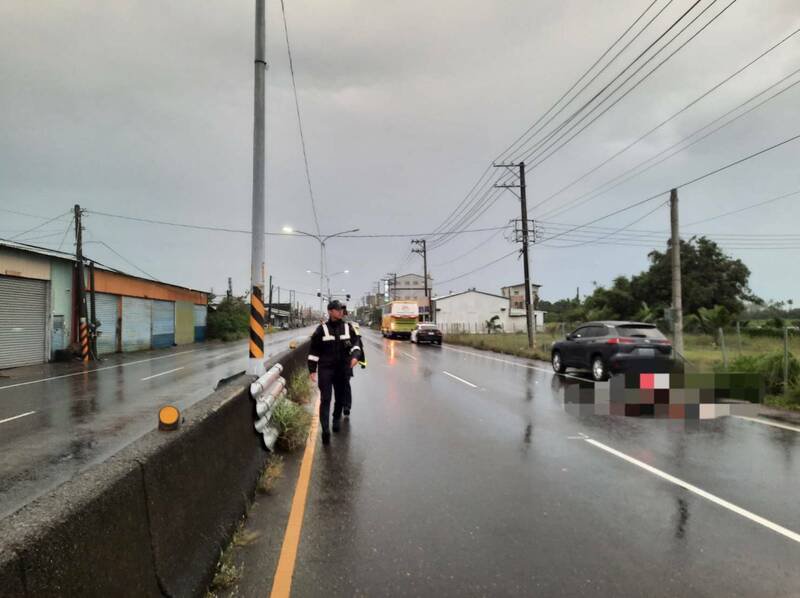 新园乡卧龙路段昨天发生一起死亡车祸。（警方提供）