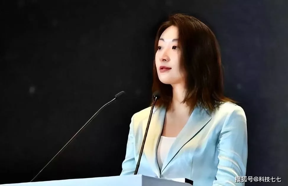 不给杜建英留活路,宗馥莉又出手了