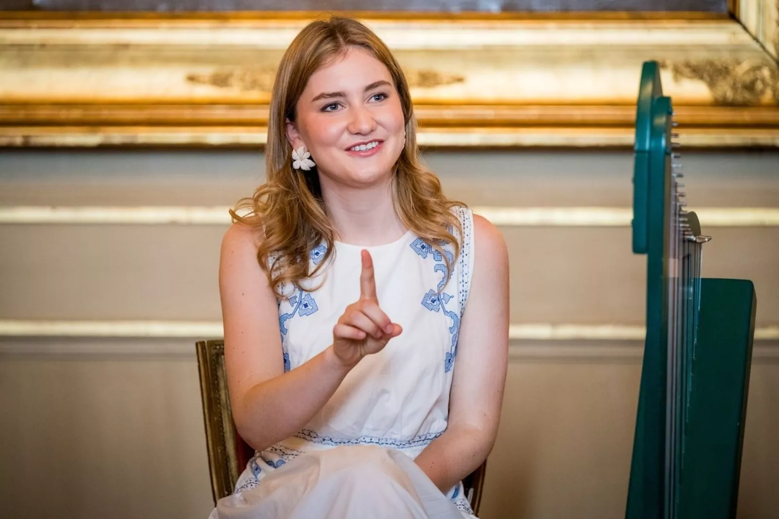 差点被川普赶走！比利时学霸公主可继续在哈佛念书