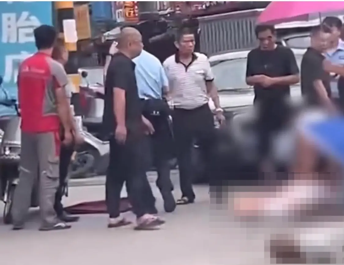 村支书快递站门口遇害案二审开庭 被告一审被判死刑