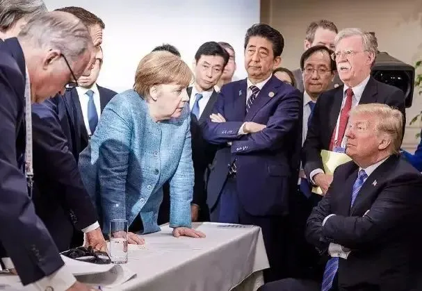 当欧洲领导人也“掏出小本子记录” 这世界发生了啥