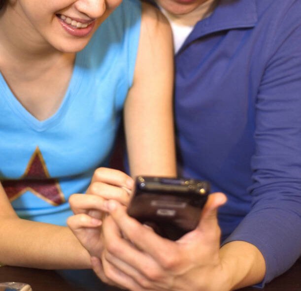 很多人喜欢用IG的限时动态记录生活，一位小三却因此被元配逮到，仍跟其夫有婚外情的铁证，被法院判应支付违约金等。（示意图）