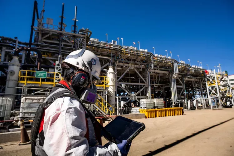 多久能摆脱稀土卡脖子？如何做？还要小心中国这招