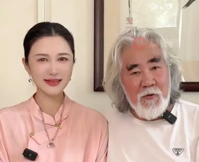 74岁张纪中为1岁女儿庆生遭网暴,其妻子向黑粉宣战
