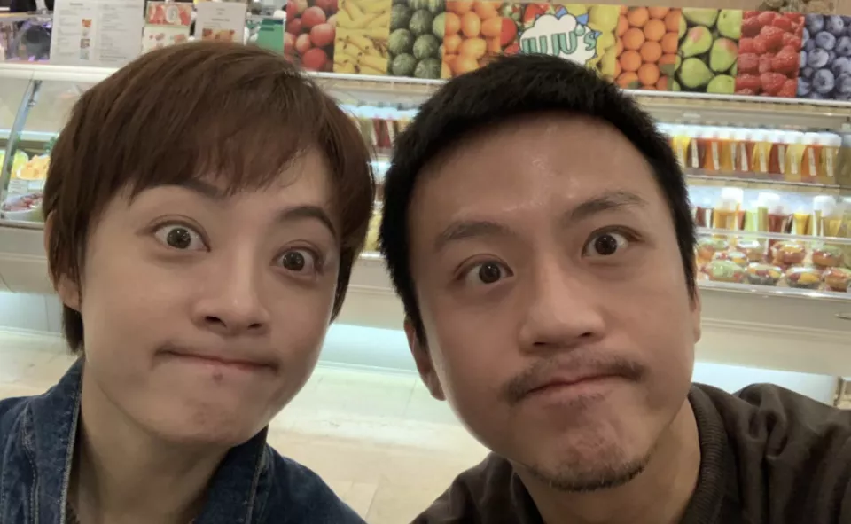 5对有"夫妻相"的明星夫妻,不能说一模一样,只能说撞脸太狠