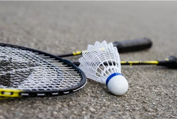 羽毛球还在涨价,但是中产早就打不起了 羽毛球还在涨价,但是中产早就打不起了