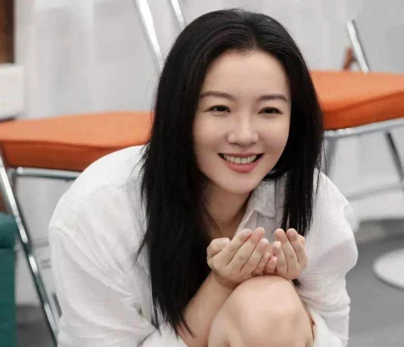 齐溪自曝二胎惹争议,被质疑高龄追生拼儿子