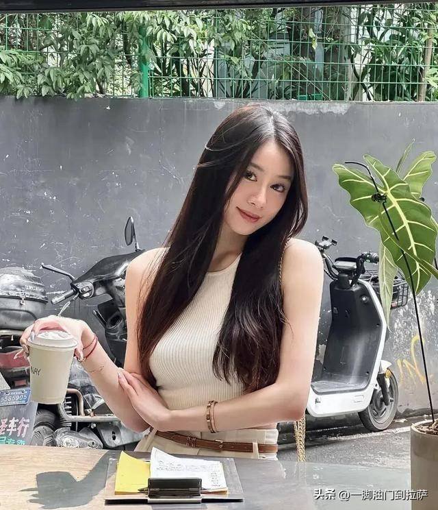 范志毅的英籍女儿:身材傲人 与国足球员订婚 范志毅的英籍女儿:身材傲人 与国足球员订婚