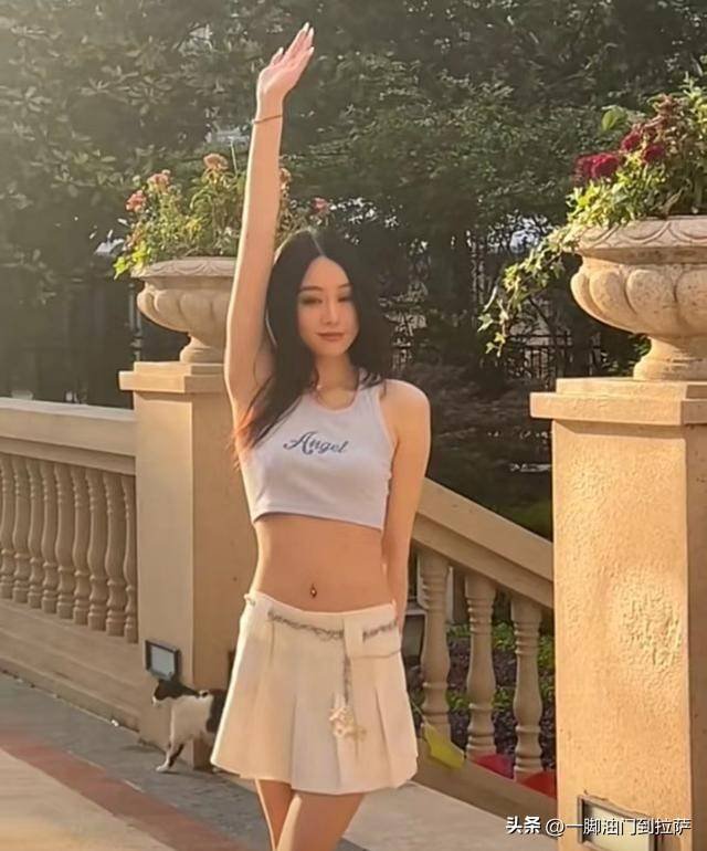 范志毅的英籍女儿:身材傲人 与国足球员订婚 范志毅的英籍女儿:身材傲人 与国足球员订婚