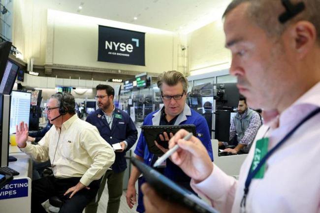 美中关税战硝烟再起 道琼收盘重挫878点 美中关税战硝烟再起 道琼收盘重挫878点