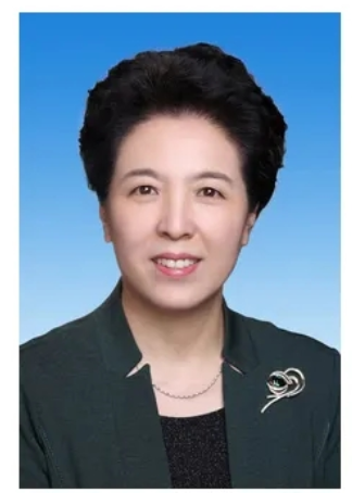 四中前，中国蒙古族美女高官落马