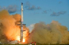 SpaceX星舰第11次试飞成功 马斯克首次户外观看