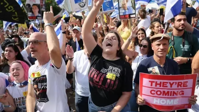 加沙停火:人质获释,特朗普称中东迎来"历史性曙光"