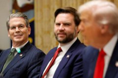 美财长:川普仍计划与习近平举行会谈 双方正积极安排