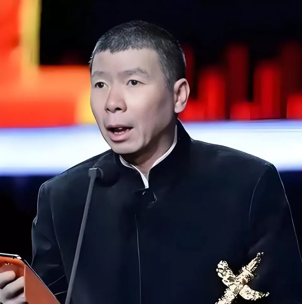 冯小刚离婚后两个月,生活状态如预期般平静揭晓