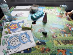 宁静车厢?德国高铁设幼儿包厢 超大插画桌面让宝宝爬行涂鸦