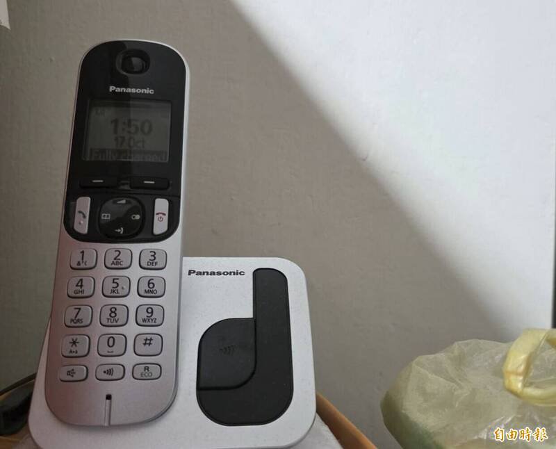 诈骗电话层出不穷，民众接获来路不明电话要小心勿受骗。（记者洪瑞琴摄）